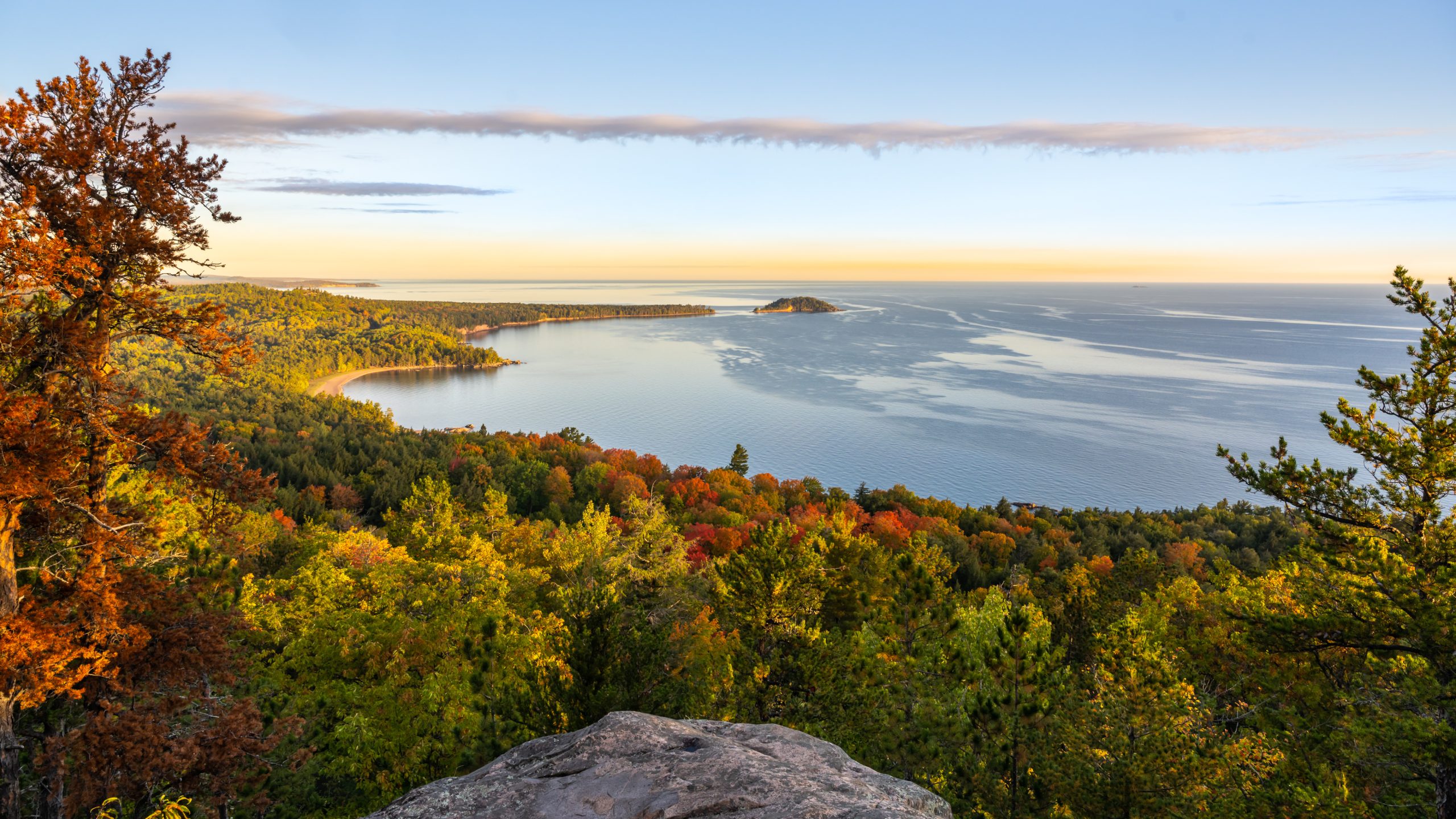 Up North3 '21 - Dawn breaks over the Little Presque Isle and Lake Superior, from Sugarloaf Mtn, Marquette, Michigan.