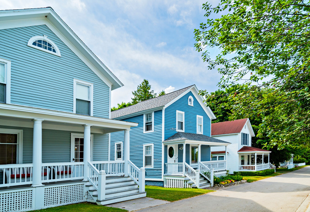 Zillow won't show the full picture. Learn what to look for when buying a home in Michigan's Upper Peninsula.